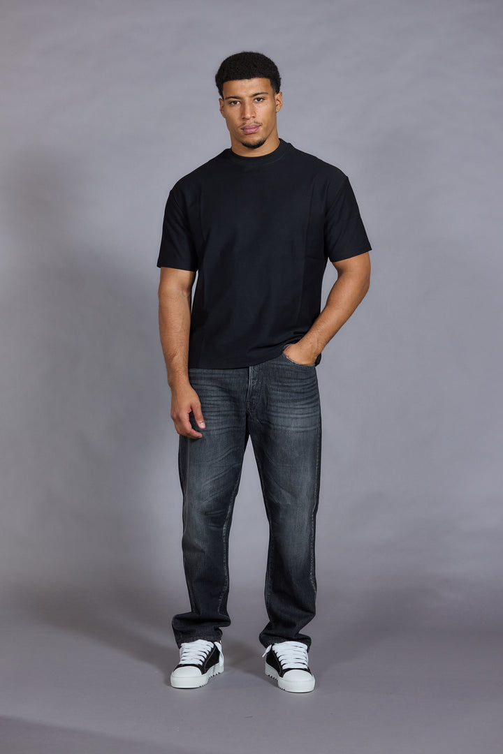Black relaxed fit tee men crew neck casual everyday wear